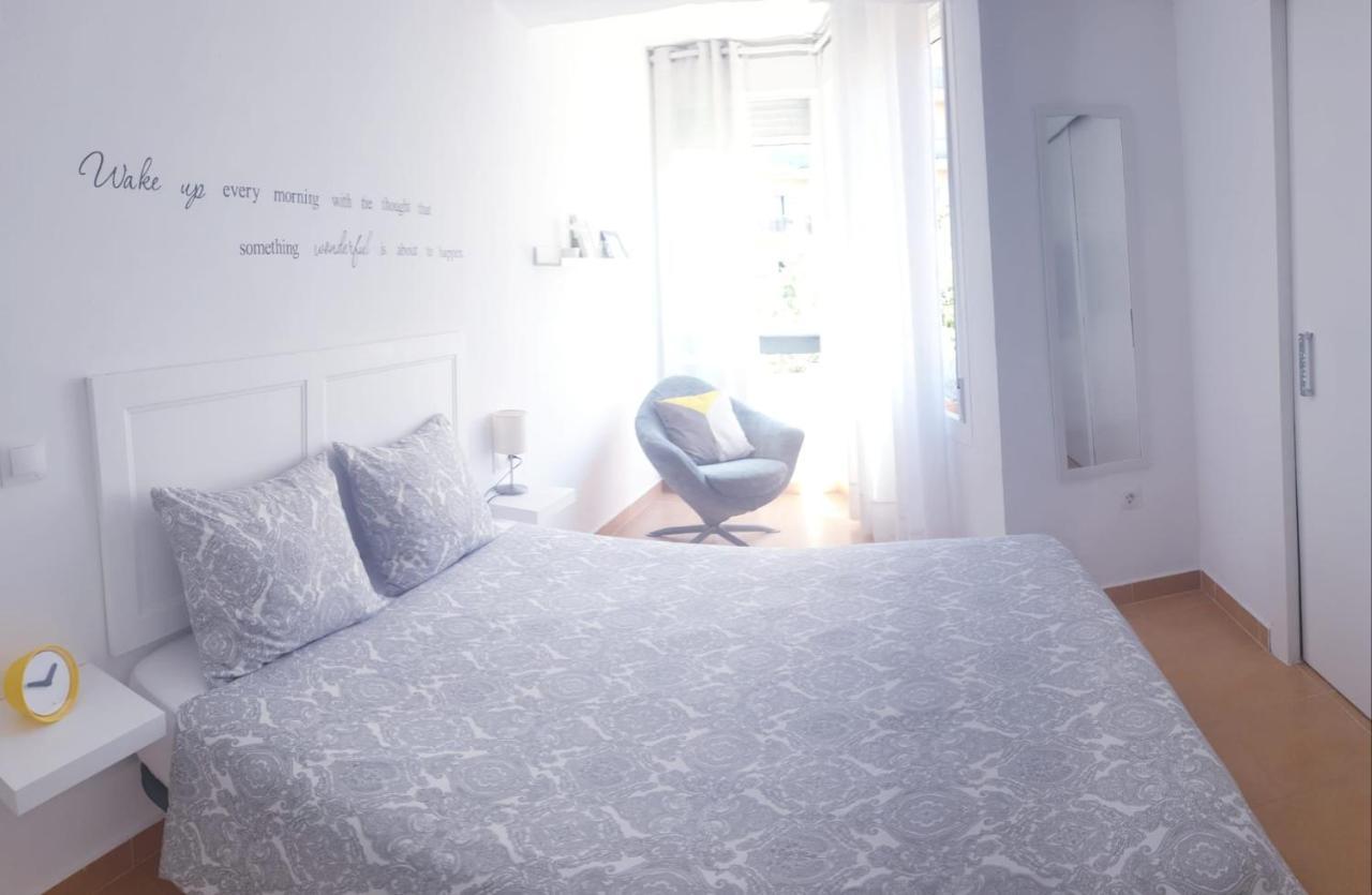 Apartamento La Carihuela Torremolinos Dış mekan fotoğraf